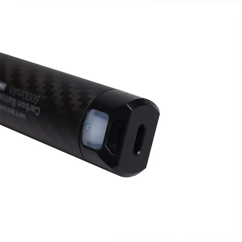 Nitecore Carbon 6K -sarja - Vedenpitävä hiilikuituakku - 6000mAh + pääpantasarja