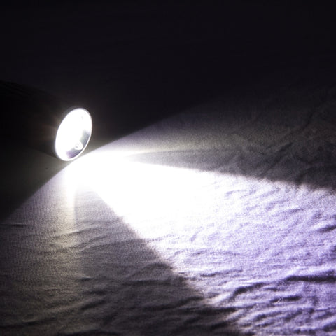 Cree Q5 LED Ficklampa med Zoom – 3 Ljuslägen och 180LM – Kompakt 18650-modell