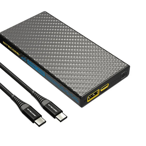 Nitecore Summit 10000 Power Bank - Batteri med Uppvärmning - 10000mAh, 2xUSB Typ A/C, QC 3.0 / PD 20W, 5V, 3A - Kolfiber
