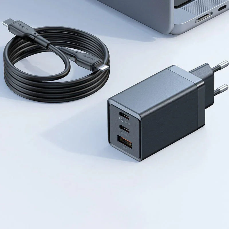 Mcdodo GaN 5 Mini Fast Charger Pro CH-1544 - Väggladdare - Snabbladdare QC4+ / PD 67W - 110-240V till USB - 3xUSB A/C - Svart - Action King