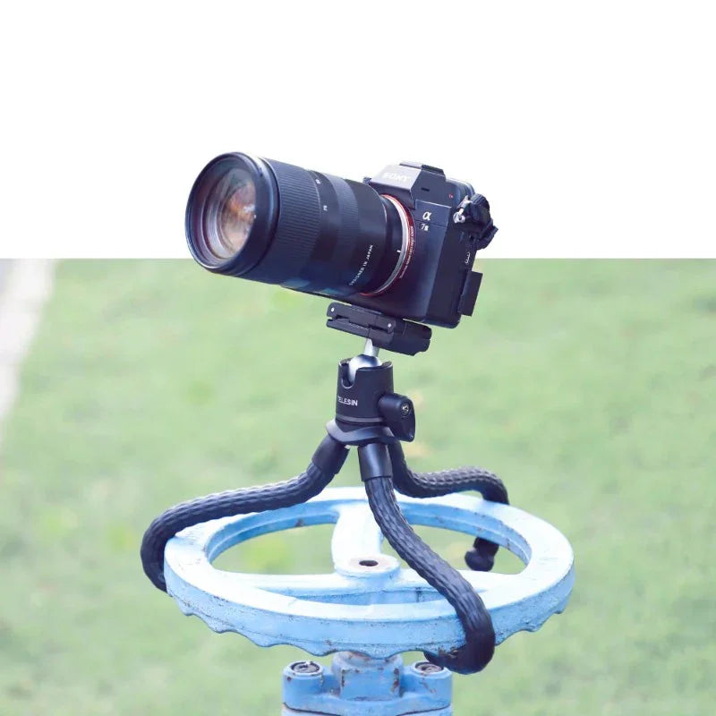 Telesin Tripod flexibelt 360 grader kulledshuvud 1/4" skruv / Mobilhållare / Tillbehörssko - Bläckfisk - Action King