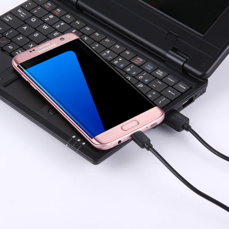 Universella mobiltillbehör för en rad mobiltelefonmodeller – praktiska och mångsidiga.