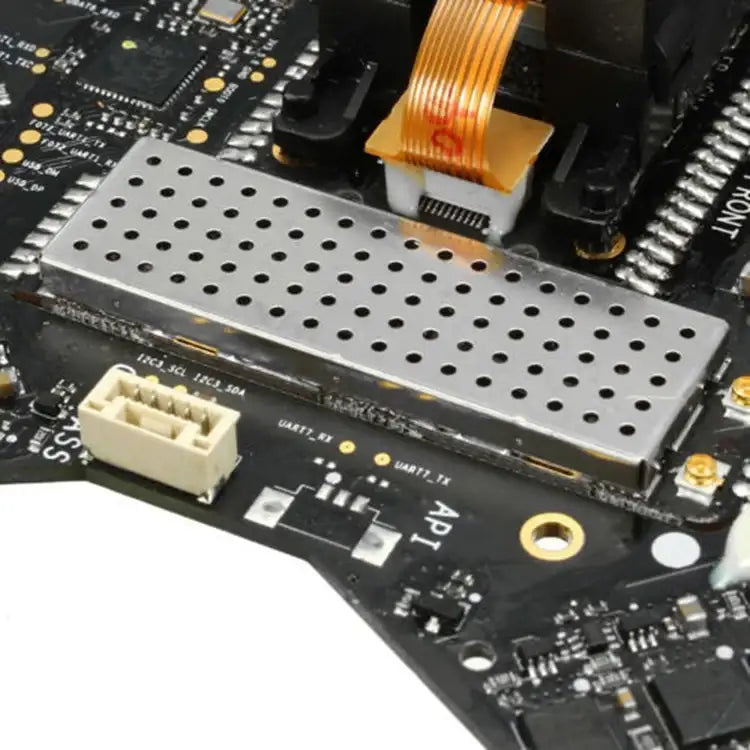 DJI Phantom 3 reparationskort; reservdel för Advanced, Pro, Standard. Reparera drönare med nytt moderkort.