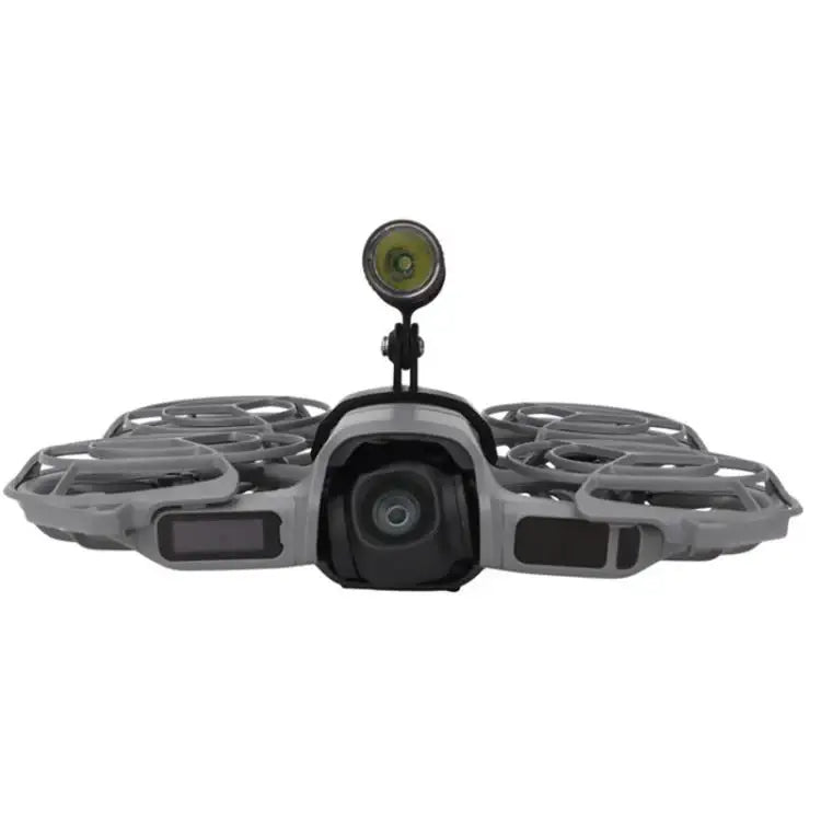 Droonivalo LEDillä parannetun näkyvyyden takaamiseksi